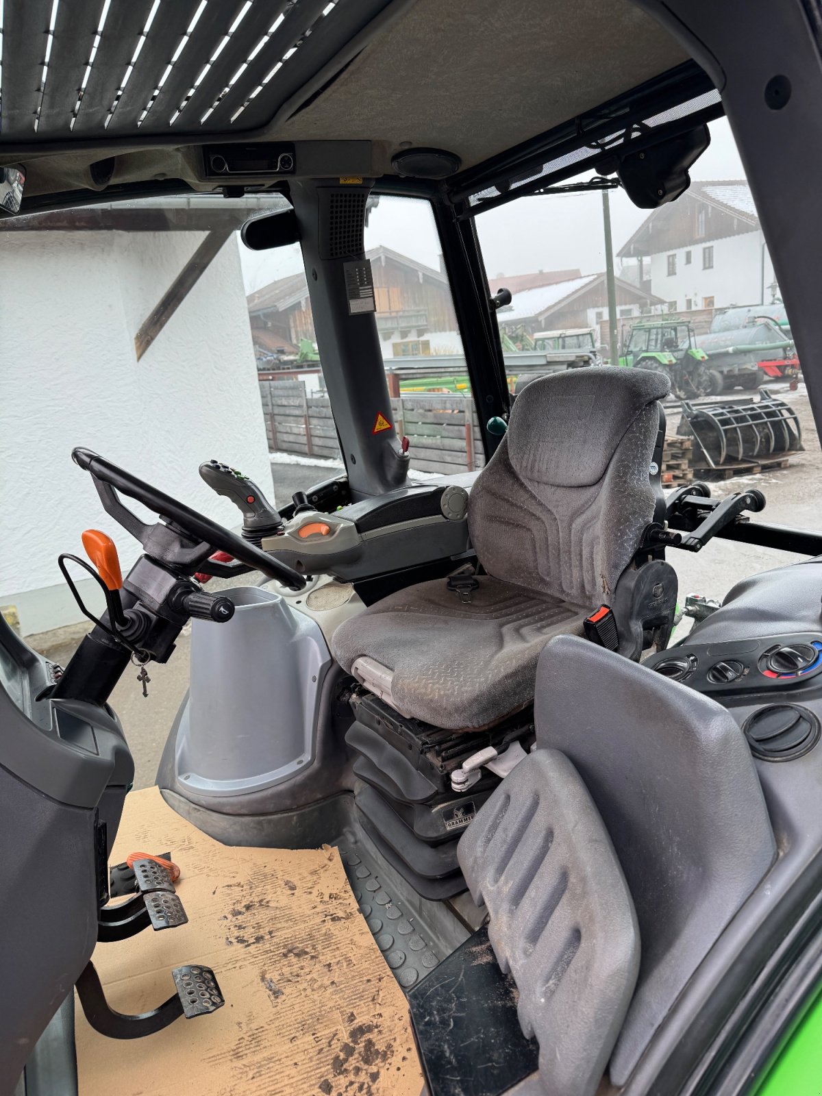 Traktor del tipo Deutz-Fahr Agrotron 610 TTV, Gebrauchtmaschine en Au (Imagen 18)