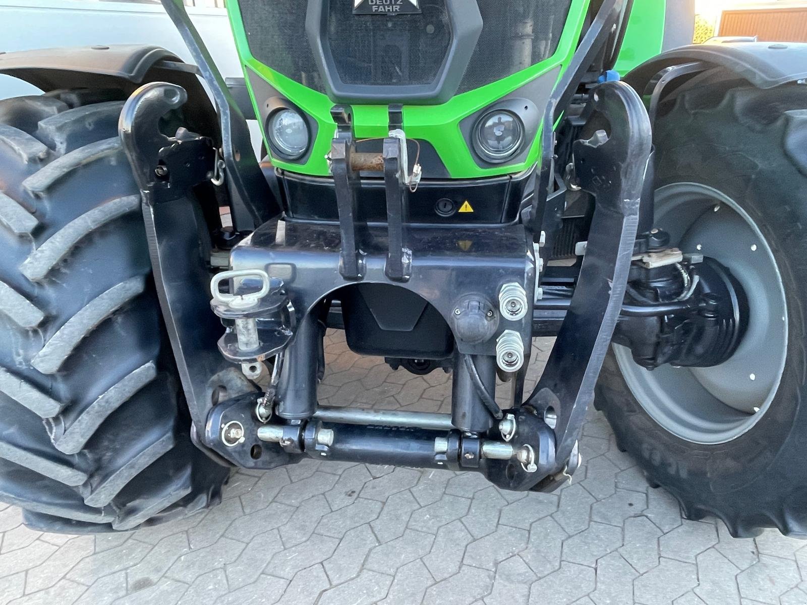 Traktor des Typs Deutz-Fahr Agrotron 6120 TTV, Gebrauchtmaschine in Nürnberg (Bild 16)