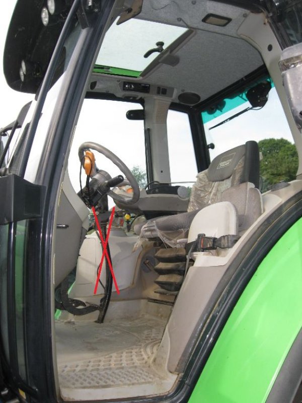 Traktor des Typs Deutz-Fahr Agrotron 6120.4 T4i, Gebrauchtmaschine in BRECE (Bild 6)