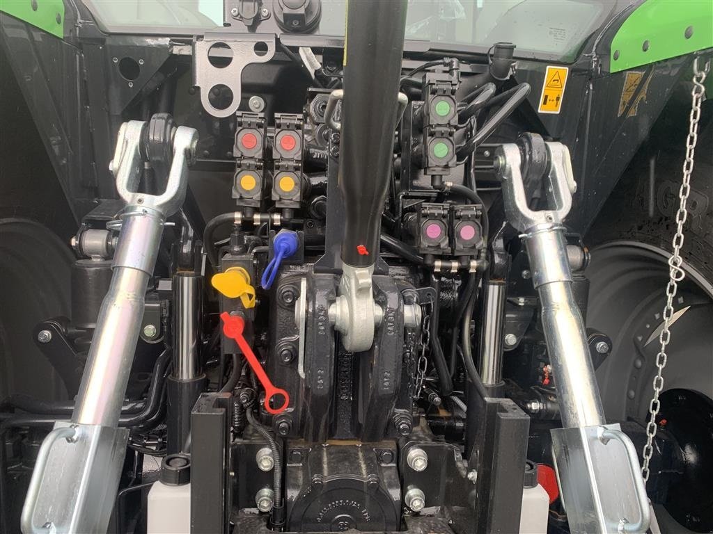 Traktor от тип Deutz-Fahr Agrotron 6125C RV-Shift med 20x16 PowerShift, Gebrauchtmaschine в Ringe (Снимка 12)