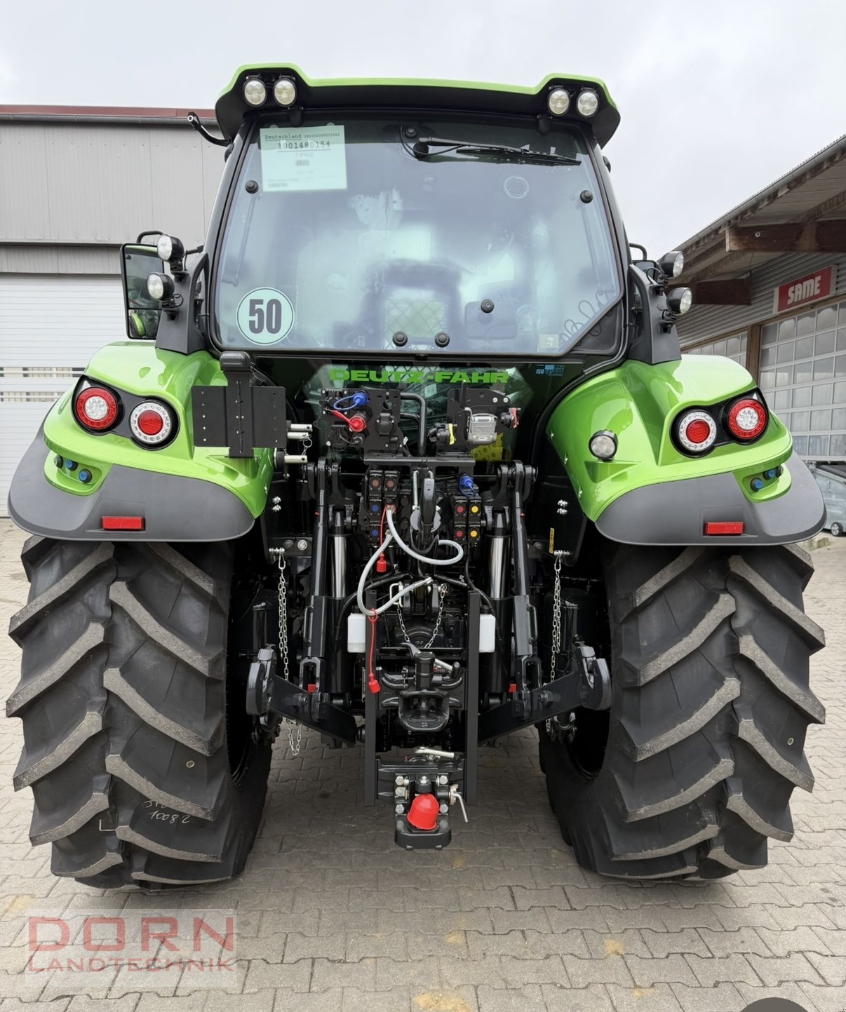 Traktor des Typs Deutz-Fahr Agrotron 6130 TTV, Neumaschine in Bruckberg (Bild 4)