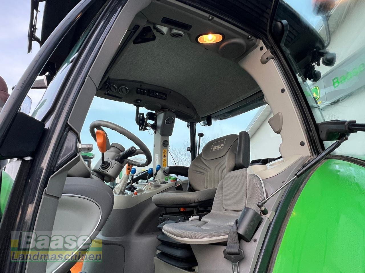 Traktor Türe ait Deutz-Fahr Agrotron 6130, Gebrauchtmaschine içinde Holthof (resim 11)