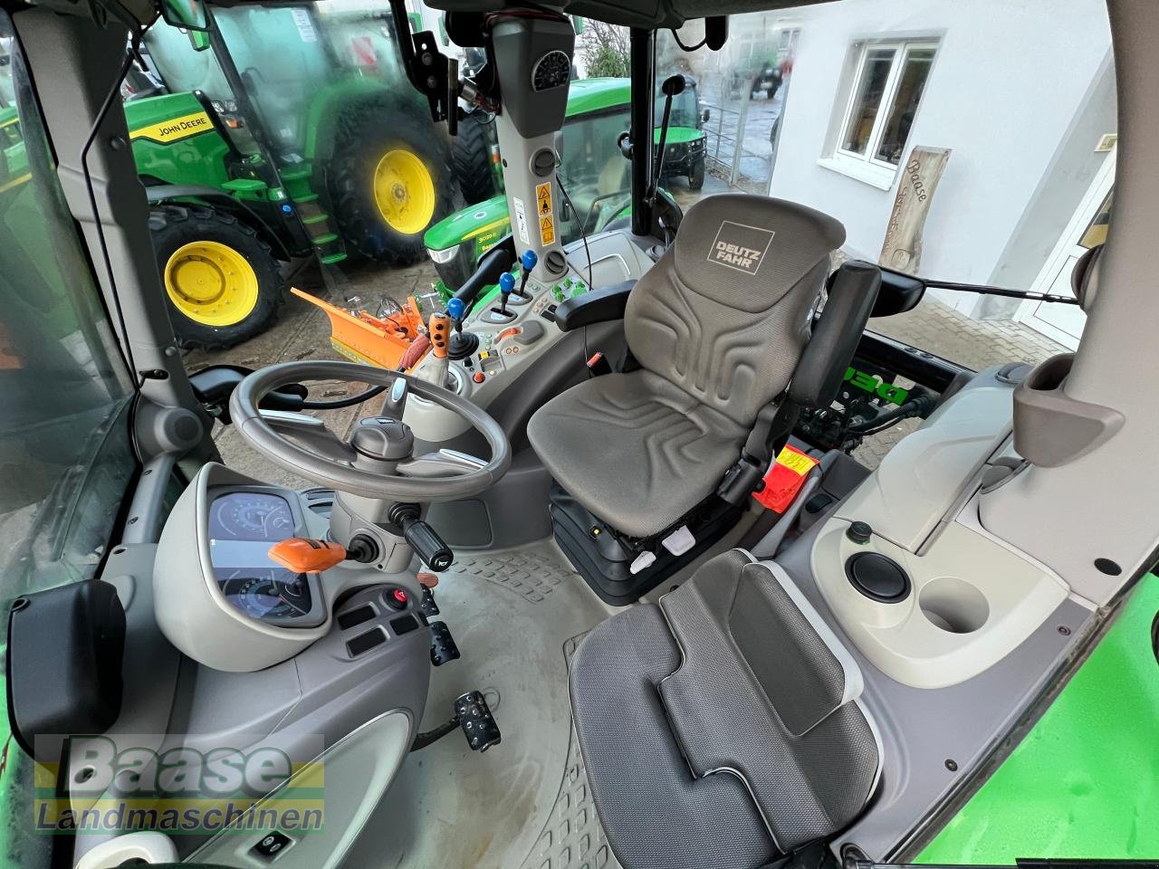 Traktor Türe ait Deutz-Fahr Agrotron 6130, Gebrauchtmaschine içinde Holthof (resim 12)