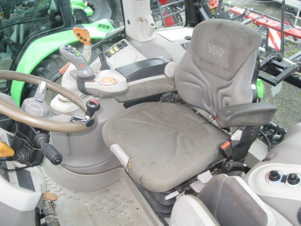 Traktor du type Deutz-Fahr Agrotron 6130.4 P, Gebrauchtmaschine en BRECE (Photo 5)