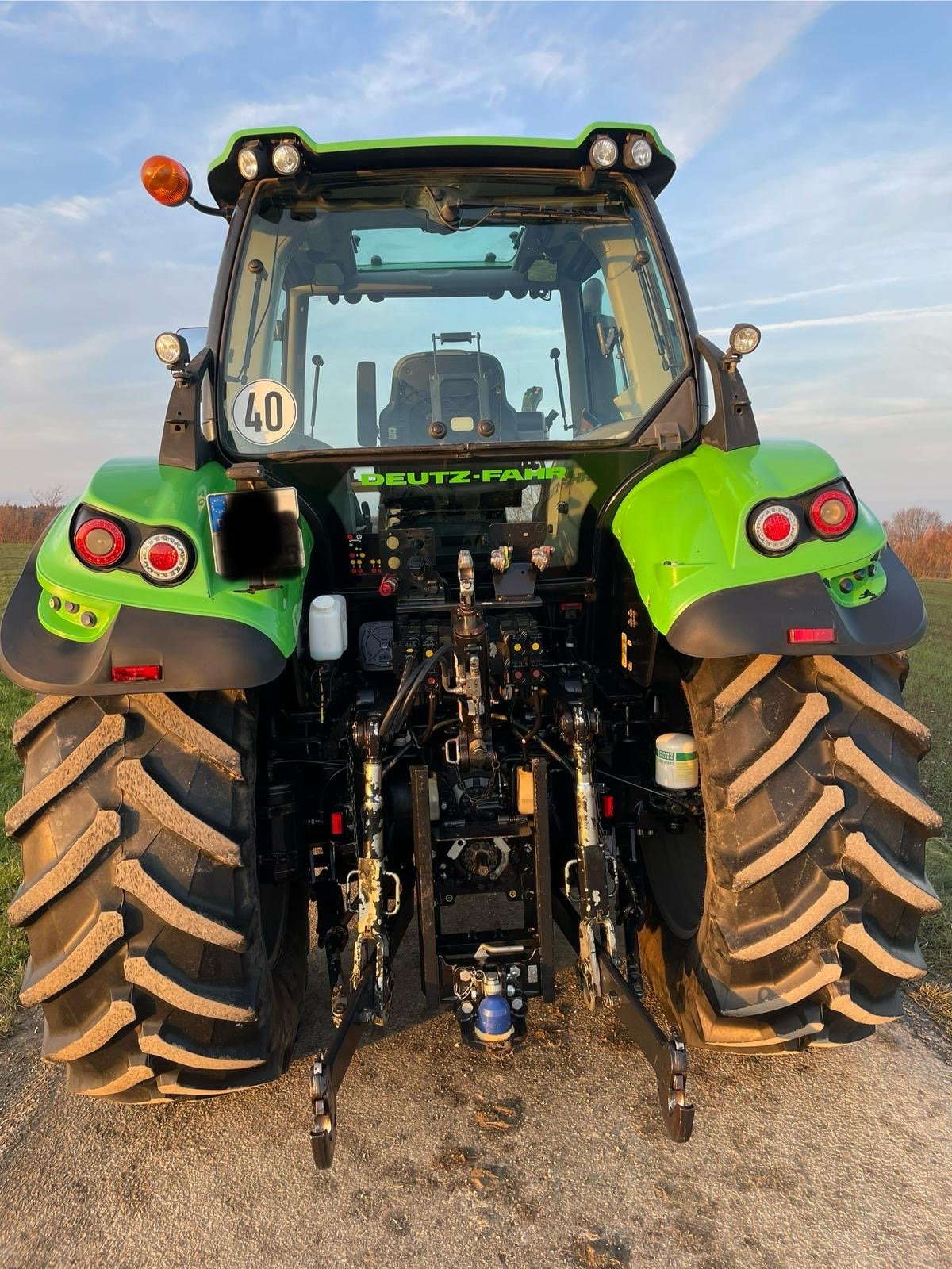 Traktor des Typs Deutz-Fahr Agrotron 6130.4 P, Gebrauchtmaschine in Neu-Ulm (Bild 8)