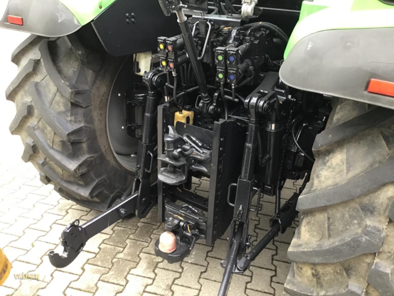Traktor des Typs Deutz-Fahr AGROTRON 6130.4 TTV, Gebrauchtmaschine in Büchlberg (Bild 4)
