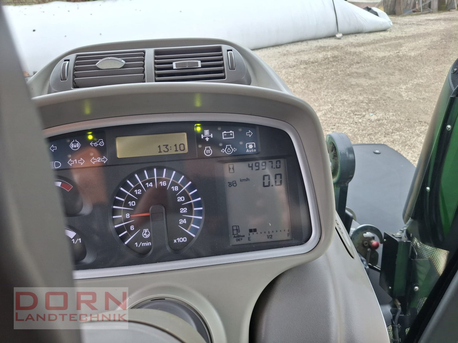 Traktor des Typs Deutz-Fahr Agrotron 6130.4 TTV, Gebrauchtmaschine in Bruckberg (Bild 7)