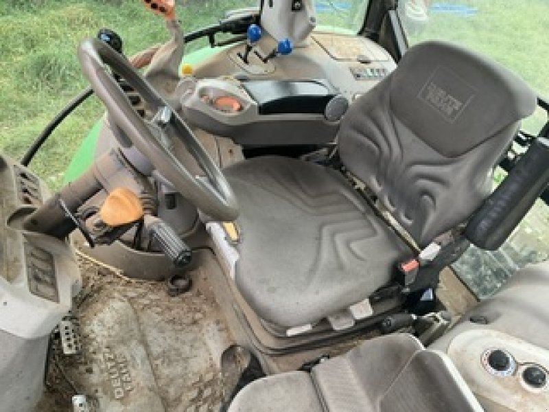 Traktor типа Deutz-Fahr Agrotron 6130.4, Gebrauchtmaschine в SAINT NIZIER DE FORNAS (Фотография 6)