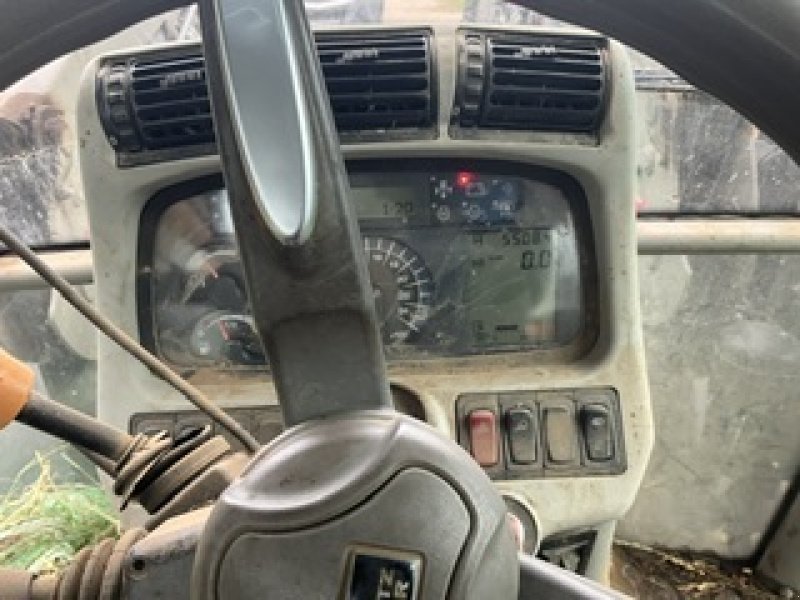 Traktor типа Deutz-Fahr Agrotron 6130.4, Gebrauchtmaschine в SAINT NIZIER DE FORNAS (Фотография 5)