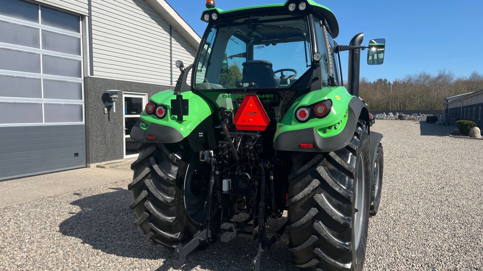 Traktor типа Deutz-Fahr Agrotron 6140 Classic Fin handy traktor med frontlift., Gebrauchtmaschine в Lintrup (Фотография 15)