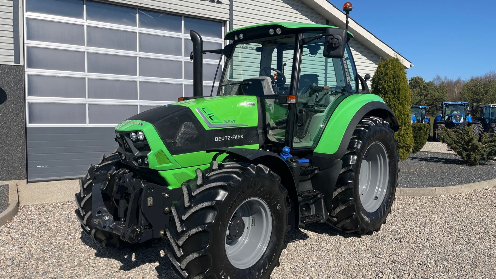 Traktor типа Deutz-Fahr Agrotron 6140 Classic Fin handy traktor med frontlift., Gebrauchtmaschine в Lintrup (Фотография 2)