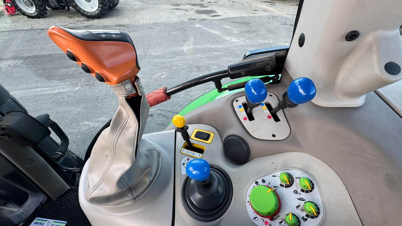 Traktor of the type Deutz-Fahr Agrotron 6140 KUN 1900 TIMER!, Gebrauchtmaschine in Nørager (Picture 20)