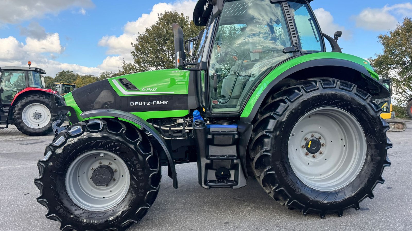 Traktor of the type Deutz-Fahr Agrotron 6140 KUN 1900 TIMER!, Gebrauchtmaschine in Nørager (Picture 3)