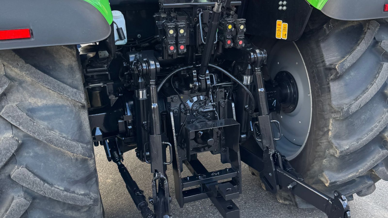 Traktor of the type Deutz-Fahr Agrotron 6140 KUN 1900 TIMER!, Gebrauchtmaschine in Nørager (Picture 14)