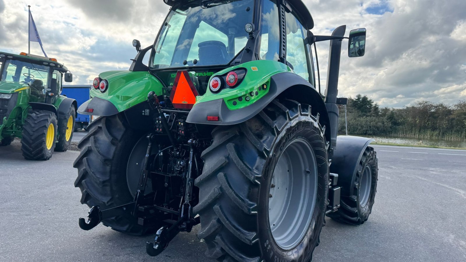 Traktor of the type Deutz-Fahr Agrotron 6140 KUN 1900 TIMER!, Gebrauchtmaschine in Nørager (Picture 11)
