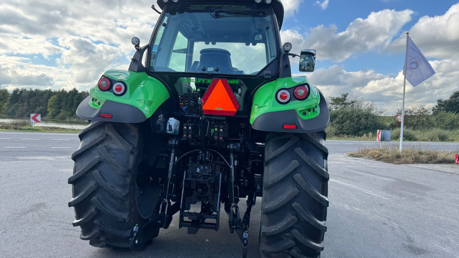 Traktor of the type Deutz-Fahr Agrotron 6140 KUN 1900 TIMER!, Gebrauchtmaschine in Nørager (Picture 12)