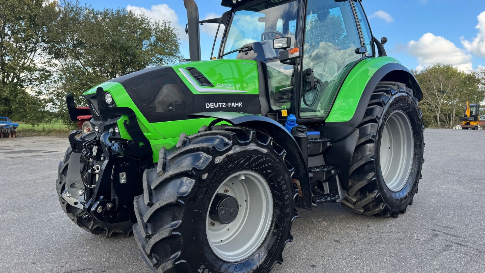 Traktor of the type Deutz-Fahr Agrotron 6140 KUN 1900 TIMER!, Gebrauchtmaschine in Nørager (Picture 1)