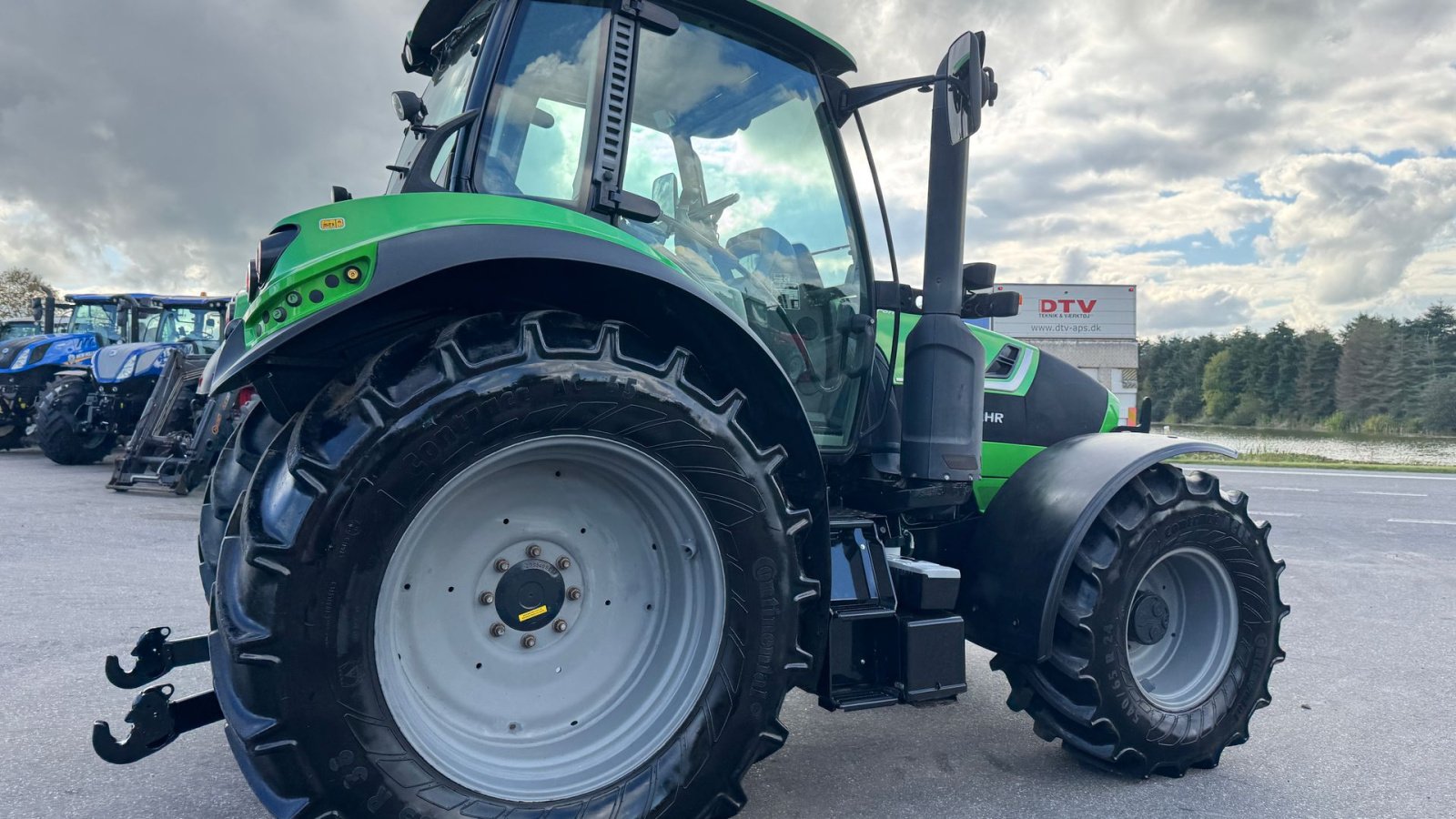 Traktor of the type Deutz-Fahr Agrotron 6140 KUN 1900 TIMER!, Gebrauchtmaschine in Nørager (Picture 10)