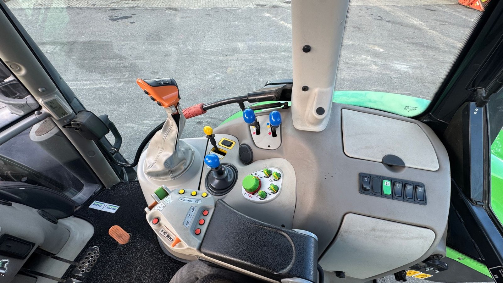 Traktor of the type Deutz-Fahr Agrotron 6140 KUN 1900 TIMER!, Gebrauchtmaschine in Nørager (Picture 18)