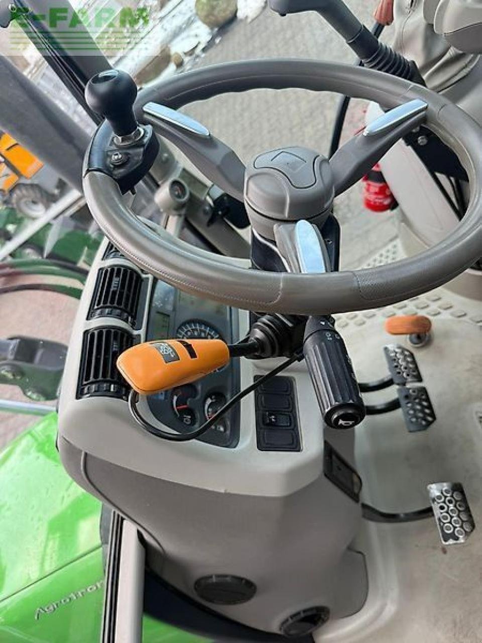 Traktor des Typs Deutz-Fahr agrotron 6140, Gebrauchtmaschine in HAMERSEN (Bild 9)