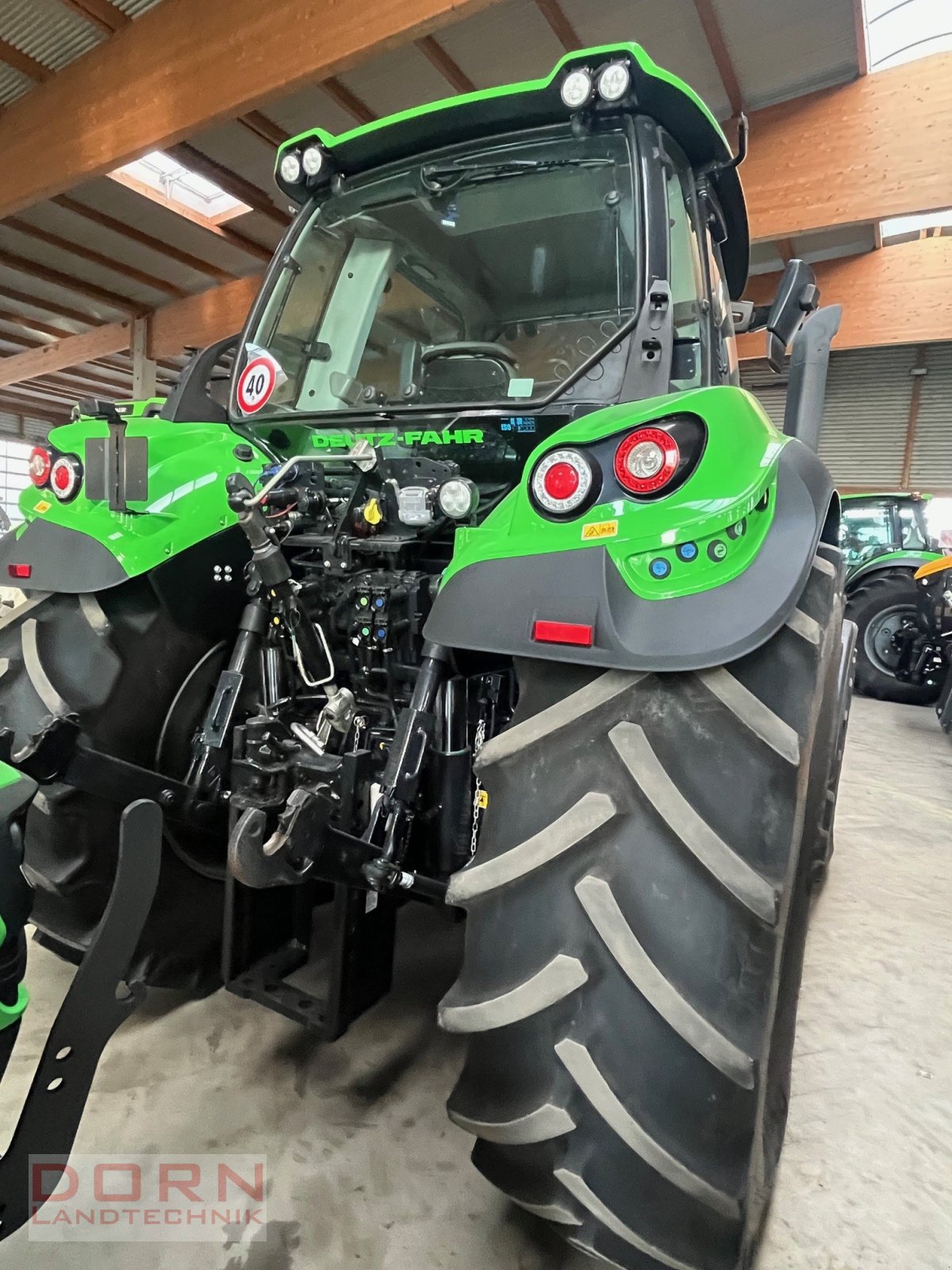 Traktor des Typs Deutz-Fahr Agrotron 6145.4 RC, Gebrauchtmaschine in Bruckberg (Bild 4)