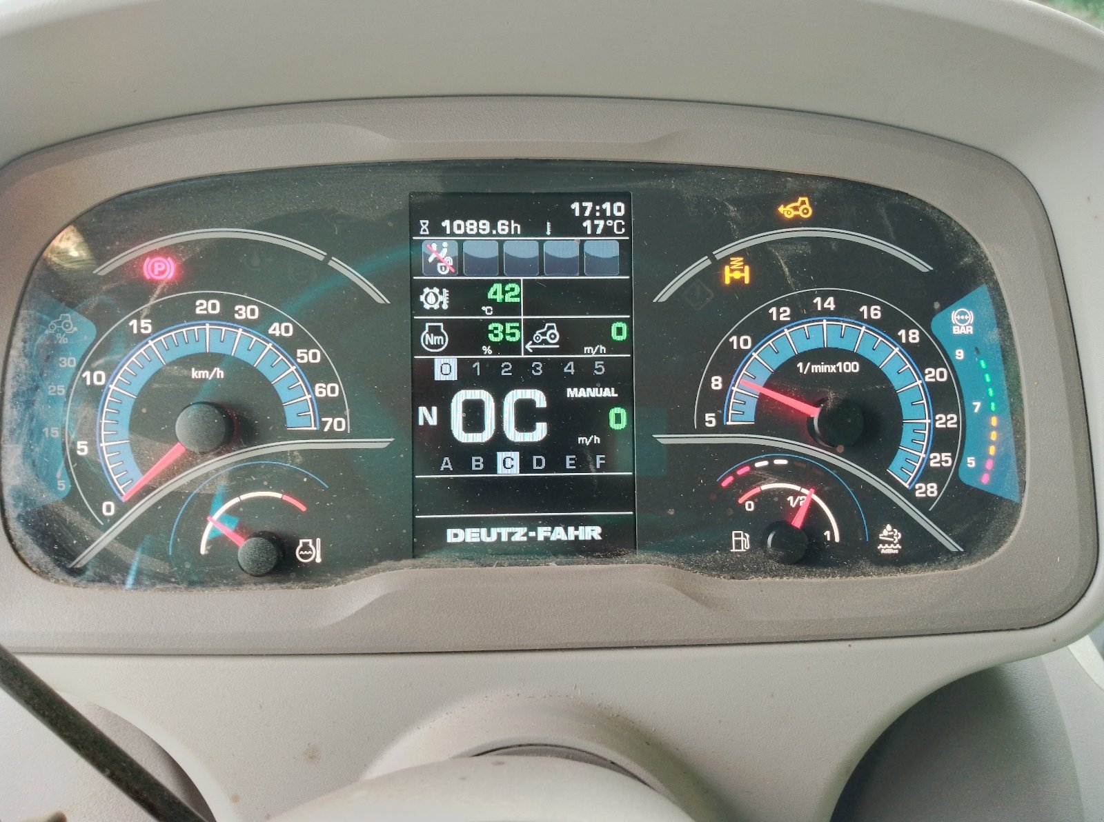 Traktor del tipo Deutz-Fahr Agrotron 6145.4 RC, Gebrauchtmaschine en Dürrlauingen  (Imagen 3)