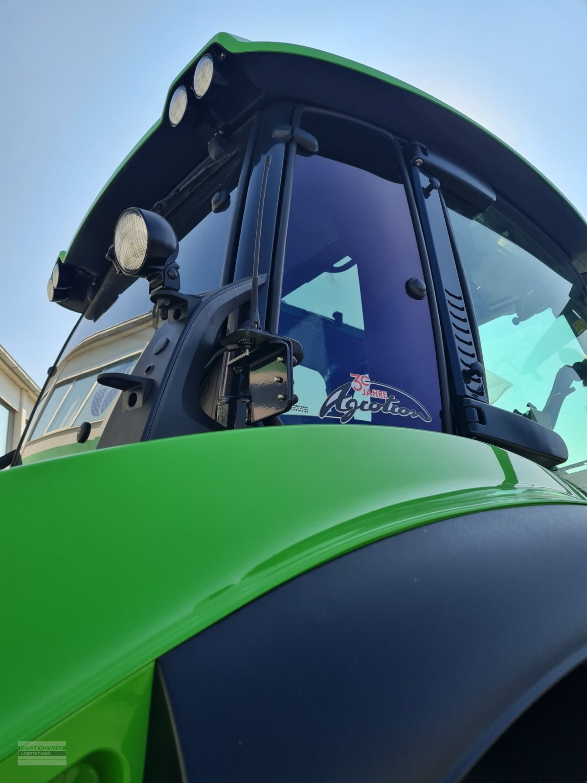 Traktor του τύπου Deutz-Fahr Agrotron 6150.4 TTV -Aktionsmodell 30 Jahre Agrotron-, Neumaschine σε Diessen (Φωτογραφία 7)