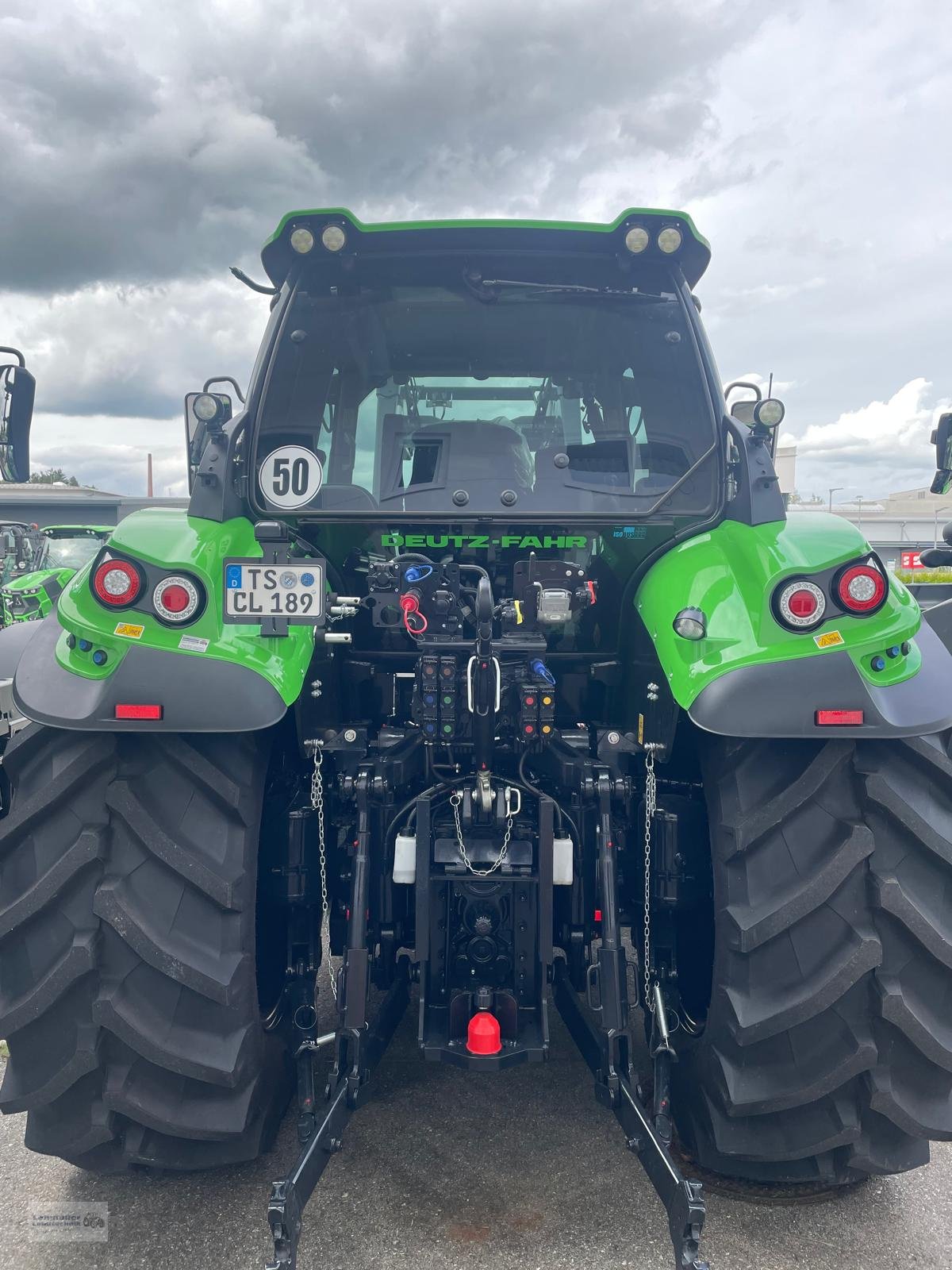 Traktor des Typs Deutz-Fahr Agrotron 6150.4 TTV - Limited Edition, Neumaschine in Traunreut (Bild 8)