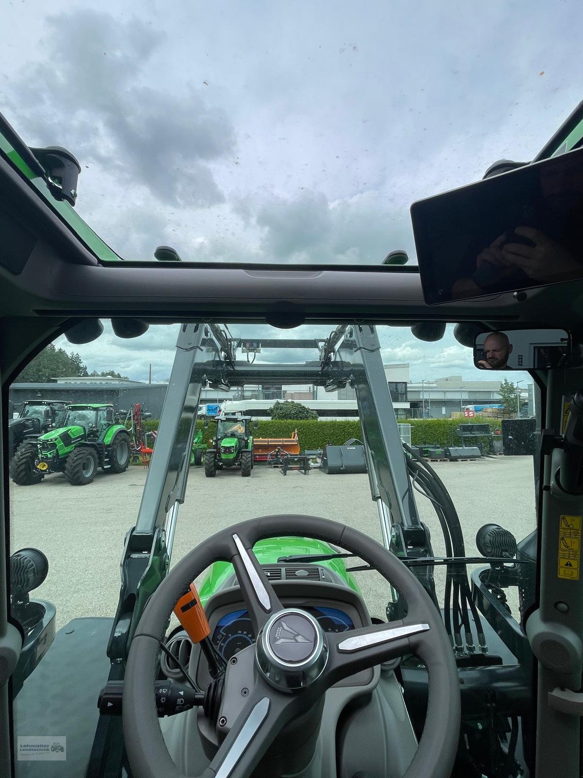 Traktor des Typs Deutz-Fahr Agrotron 6150.4 TTV - Limited Edition, Neumaschine in Traunreut (Bild 14)