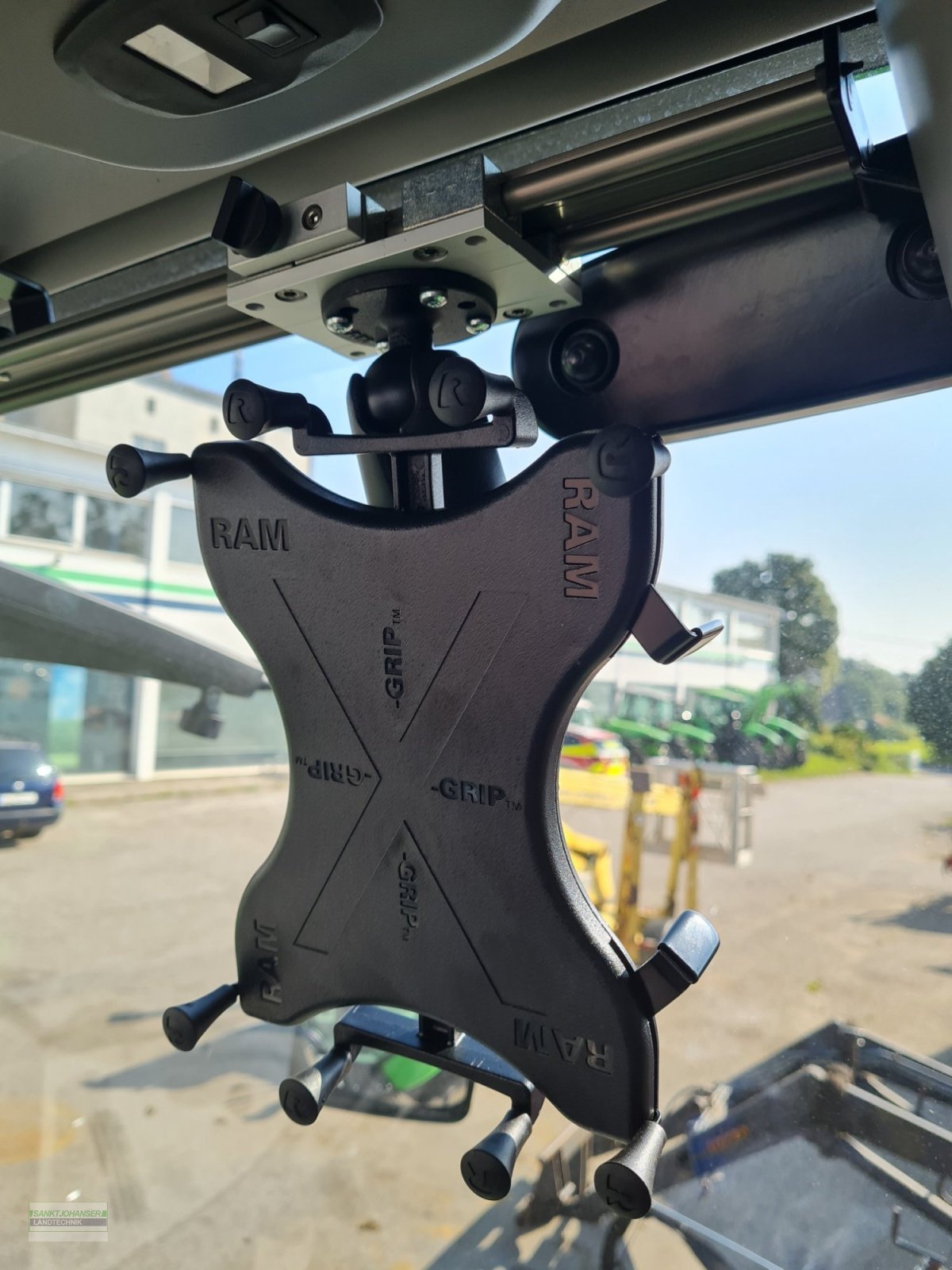 Traktor typu Deutz-Fahr Agrotron 6150.4 TTV -Sondermodell mit Aktionspreis-, Neumaschine v Diessen (Obrázek 11)