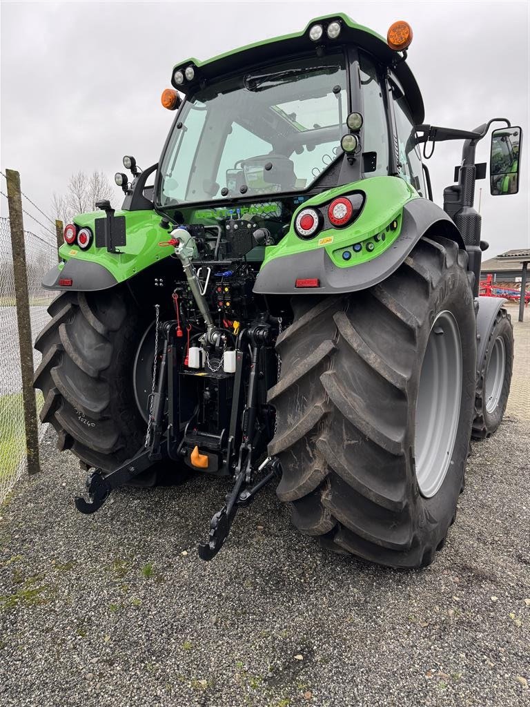 Traktor des Typs Deutz-Fahr Agrotron 6150.4 TTV Stoll Fr. læsser FZ41-29, Gebrauchtmaschine in Brørup (Bild 3)