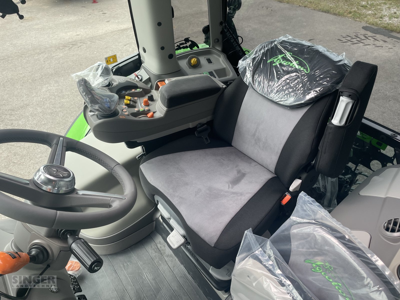 Traktor typu Deutz-Fahr Agrotron 6150.4 TTV, Neumaschine v Ebenhofen (Obrázek 7)