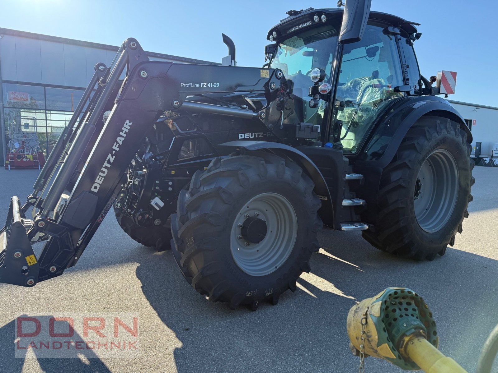 Traktor от тип Deutz-Fahr Agrotron 6150.4 TTV, Neumaschine в Bruckberg (Снимка 1)