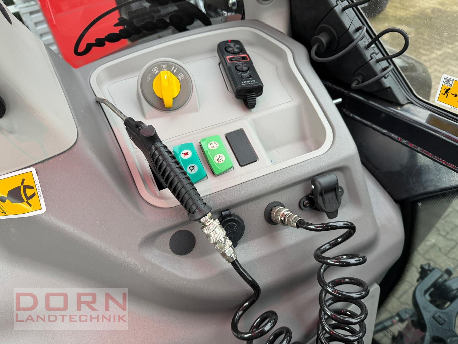 Traktor typu Deutz-Fahr Agrotron 6150.4 TTV, Gebrauchtmaschine v Bruckberg (Obrázek 11)