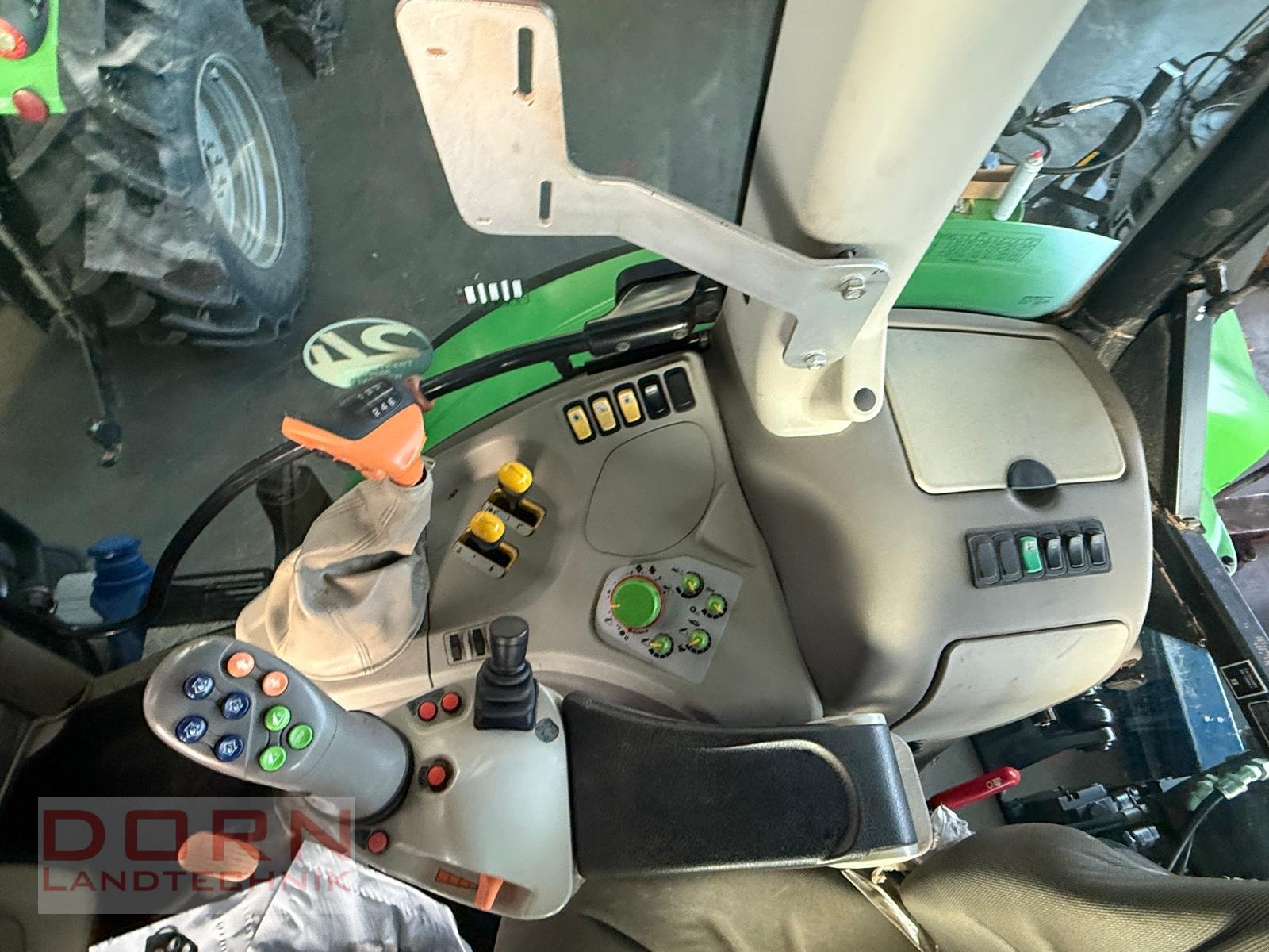 Traktor des Typs Deutz-Fahr Agrotron 6160 P, Gebrauchtmaschine in Bruckberg (Bild 5)