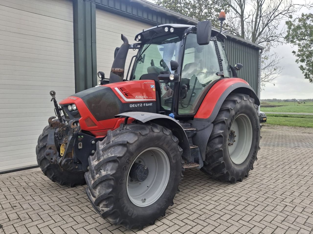 Traktor του τύπου Deutz-Fahr Agrotron 6160.4 TTV, Gebrauchtmaschine σε Witte paarden (Φωτογραφία 11)