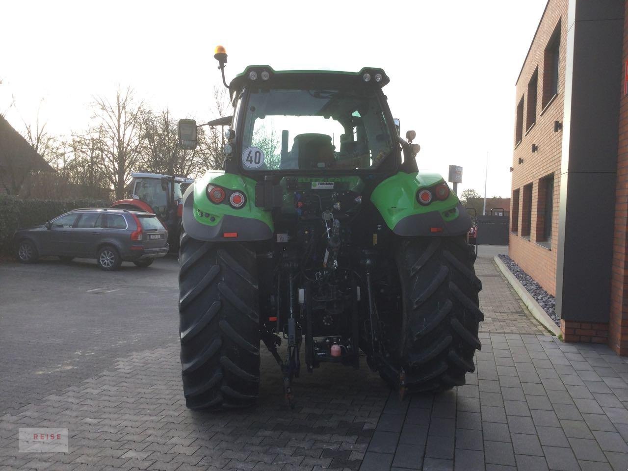 Traktor типа Deutz-Fahr Agrotron 6165 RC, Gebrauchtmaschine в Lippetal / Herzfeld (Фотография 3)