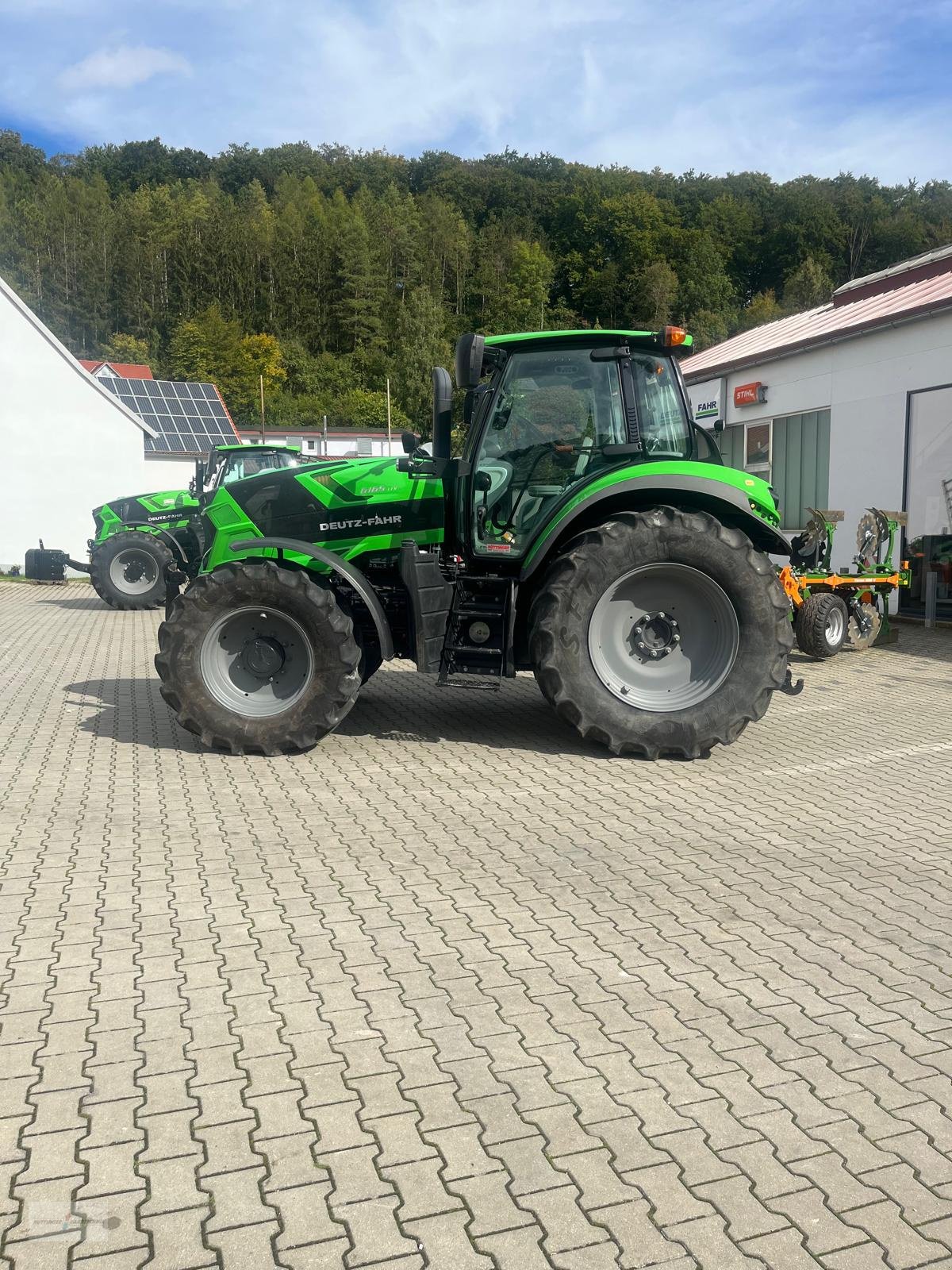 Traktor typu Deutz-Fahr Agrotron 6165 TTV, Gebrauchtmaschine v Treuchtlingen (Obrázek 3)