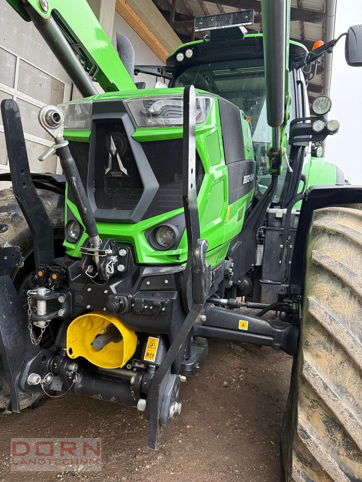 Traktor des Typs Deutz-Fahr Agrotron 6165 TTV, Gebrauchtmaschine in Bruckberg (Bild 3)