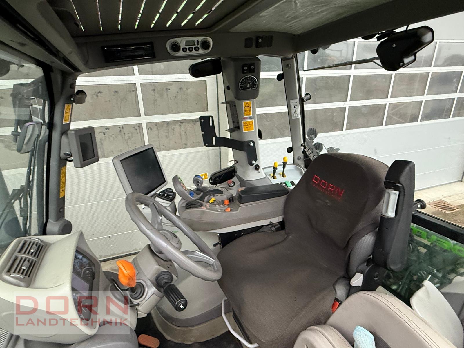 Traktor des Typs Deutz-Fahr Agrotron 6165 TTV, Gebrauchtmaschine in Bruckberg (Bild 5)