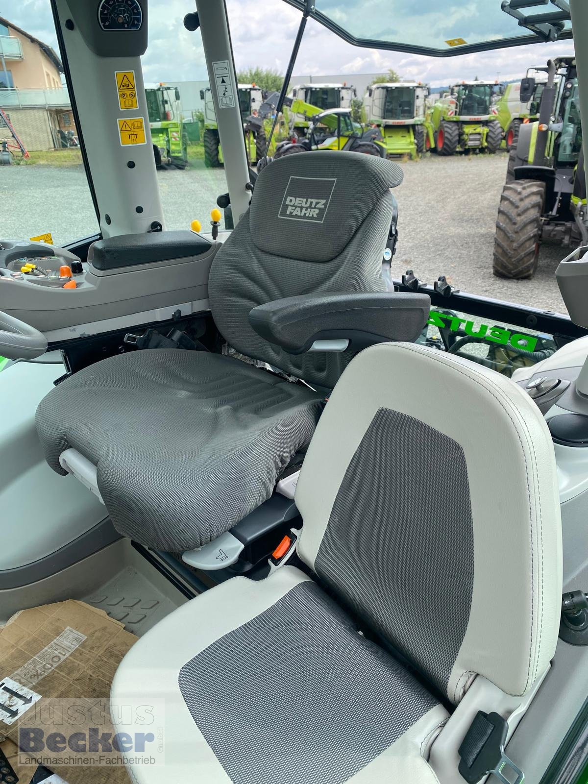 Traktor typu Deutz-Fahr Agrotron 6165 TTV, Gebrauchtmaschine v Weimar-Niederwalgern (Obrázek 16)