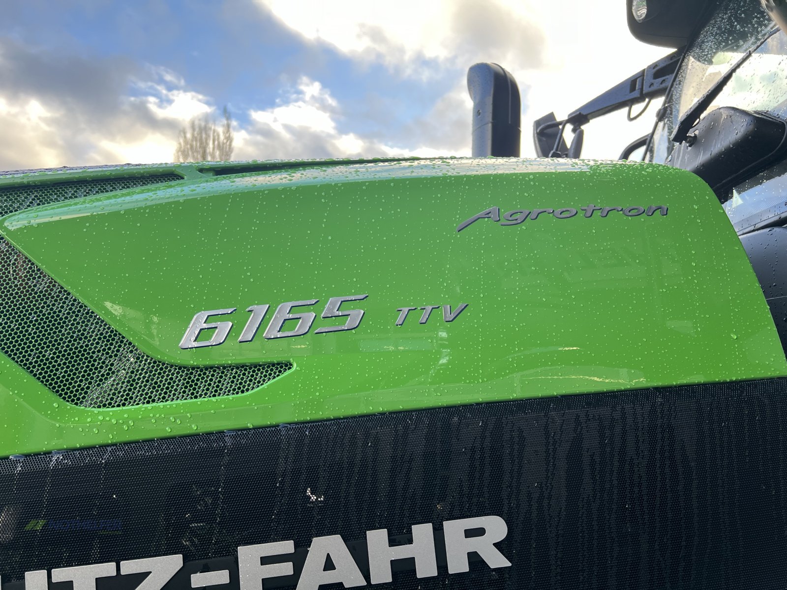 Traktor des Typs Deutz-Fahr Agrotron 6165 TTV, Neumaschine in Pforzen (Bild 10)