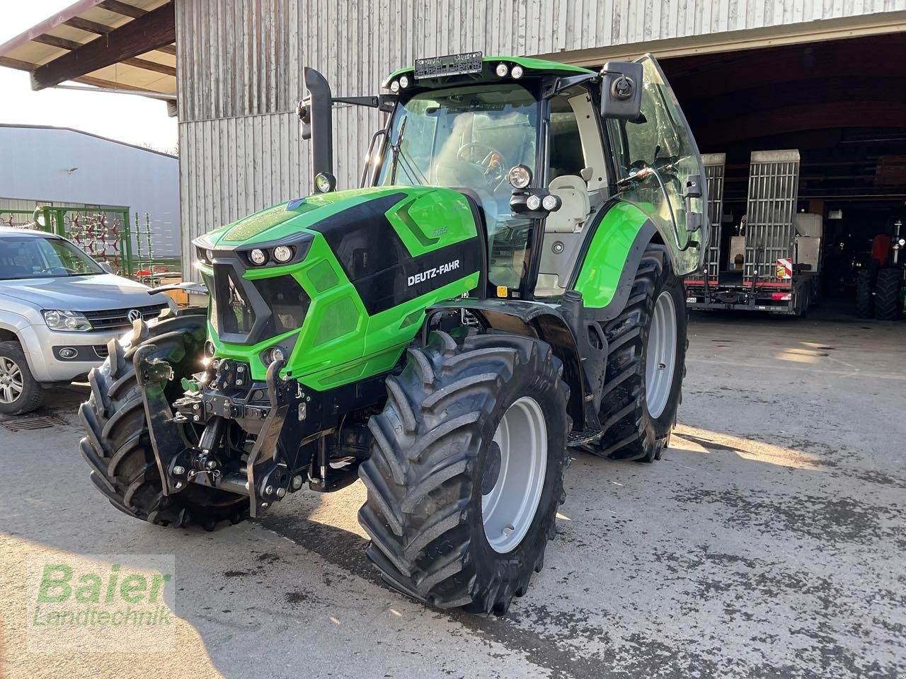 Traktor типа Deutz-Fahr Agrotron 6165, Gebrauchtmaschine в OBERNDORF-HOCHMOESSINGEN (Фотография 2)