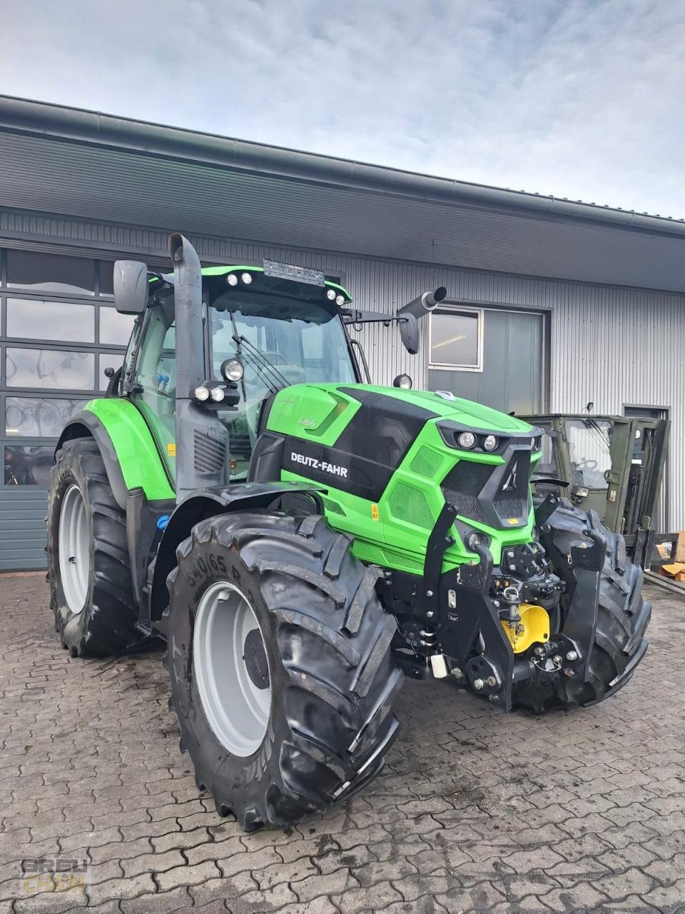 Traktor del tipo Deutz-Fahr Agrotron 6165, Gebrauchtmaschine en Cham (Imagen 1)