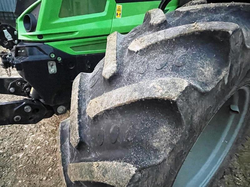 Traktor typu Deutz-Fahr AGROTRON 6165.4, Gebrauchtmaschine v SAINT-GERMAIN DU PUY (Obrázek 4)