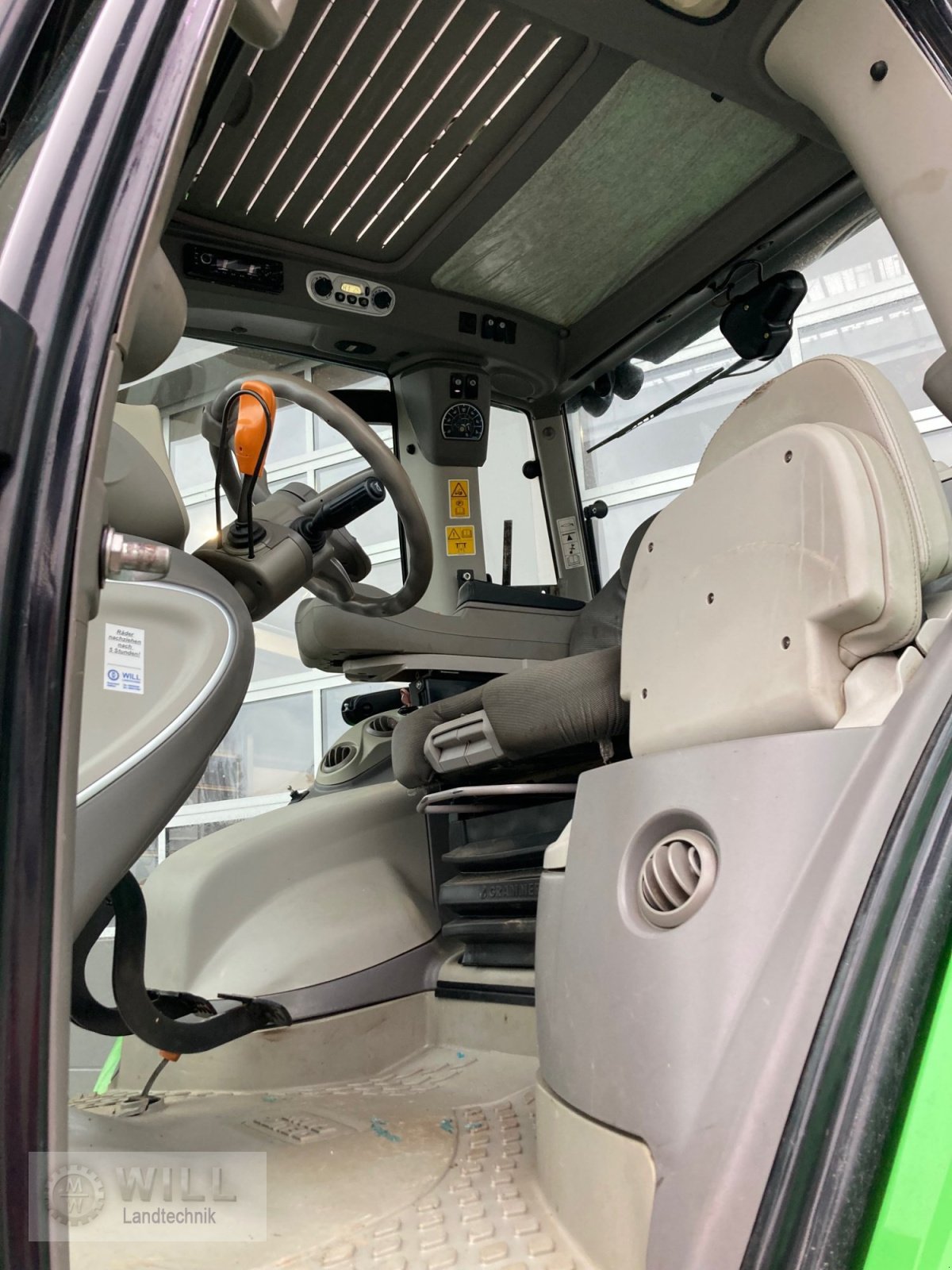 Traktor des Typs Deutz-Fahr Agrotron 6175.4  TTV, Gebrauchtmaschine in Rudendorf (Bild 8)