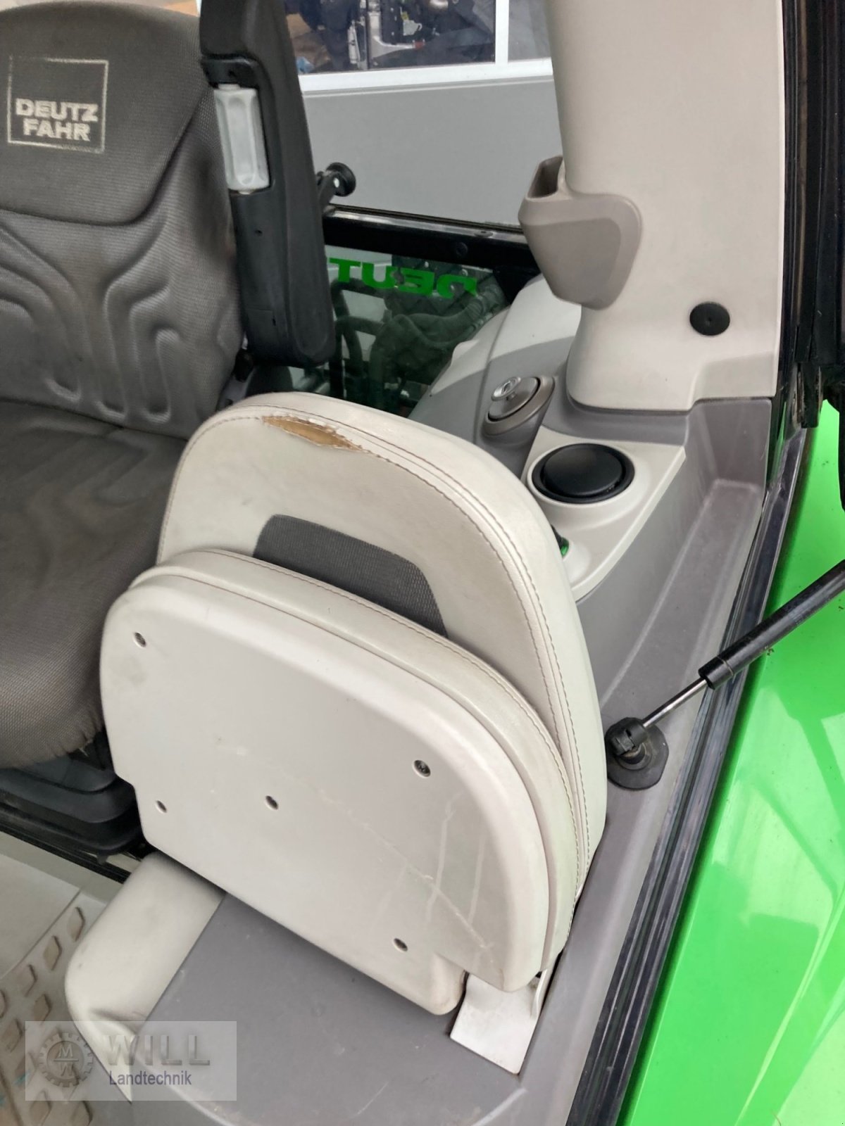 Traktor des Typs Deutz-Fahr Agrotron 6175.4  TTV, Gebrauchtmaschine in Rudendorf (Bild 9)