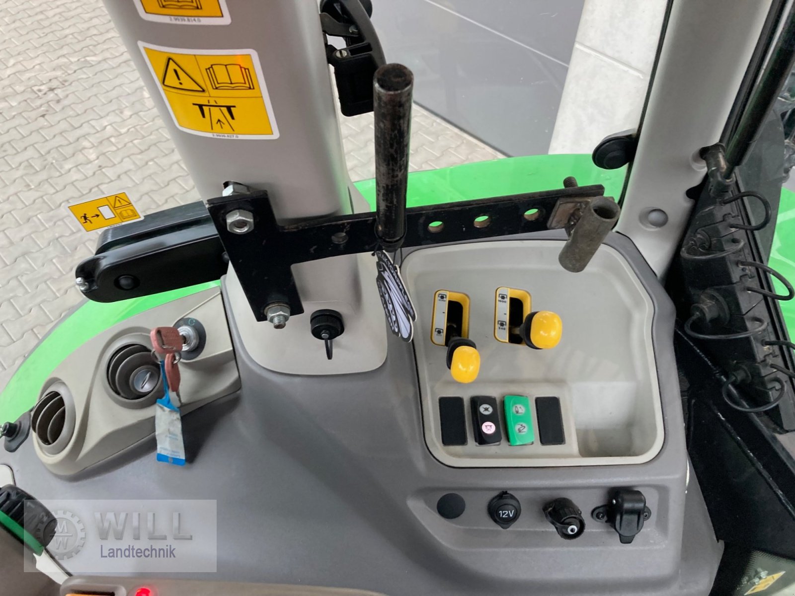 Traktor des Typs Deutz-Fahr Agrotron 6175.4  TTV, Gebrauchtmaschine in Rudendorf (Bild 16)