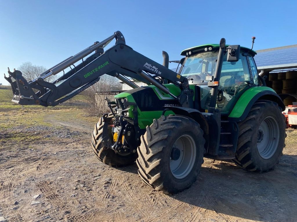 Traktor типа Deutz-Fahr Agrotron 6180 C-Shift, Gebrauchtmaschine в SAINT FLOUR (Фотография 1)