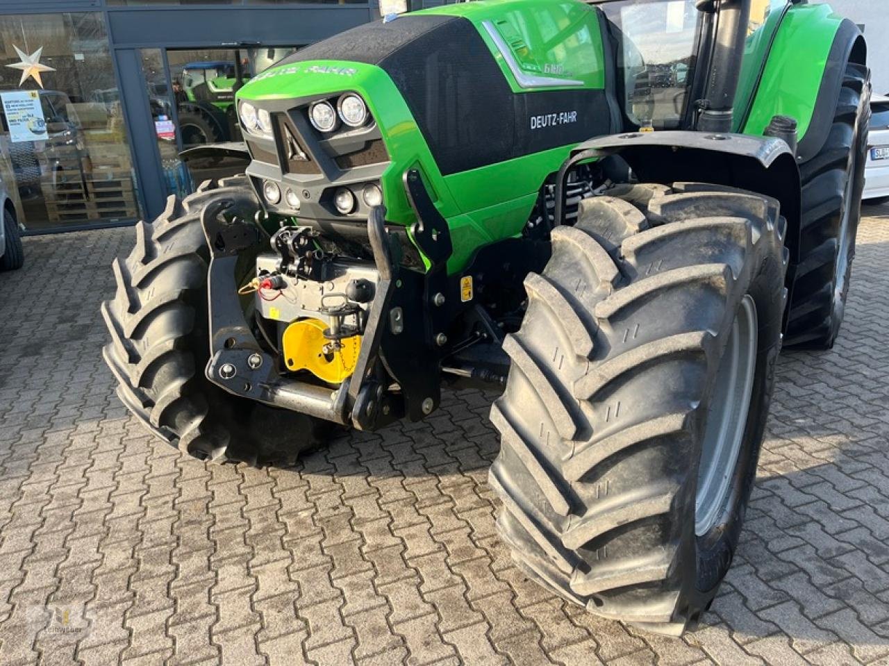 Traktor des Typs Deutz-Fahr Agrotron 6180 C-Shift, Gebrauchtmaschine in Neuhof - Dorfborn (Bild 8)